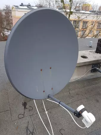 Montaż anteny na dachu